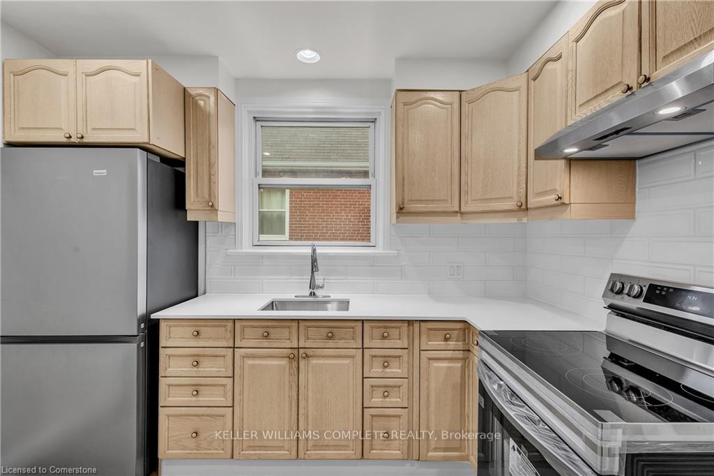 Photo 18 of 555 Upper Sherman Avenue, Hamilton, Raleigh — HOMEH