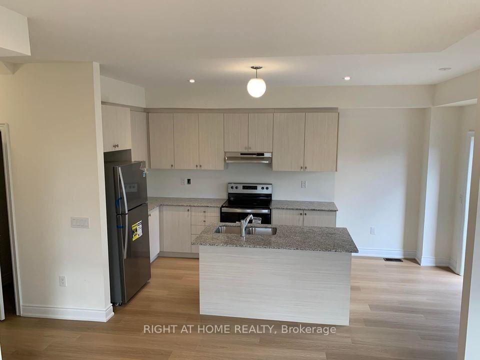 Photo 10 of 933 Finley Avenue, Ajax, South West — HOMEH