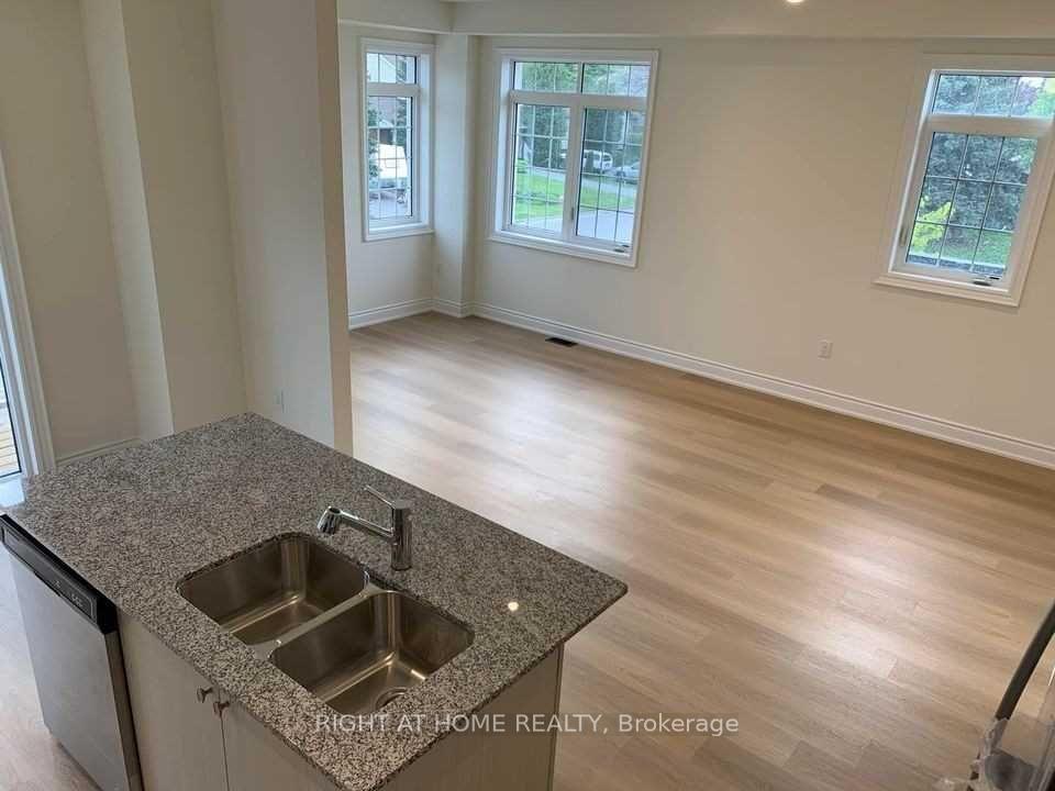 Photo 13 of 933 Finley Avenue, Ajax, South West — HOMEH