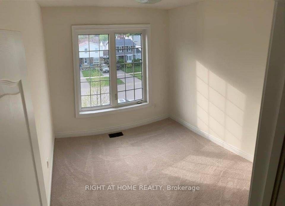Photo 22 of 933 Finley Avenue, Ajax, South West — HOMEH