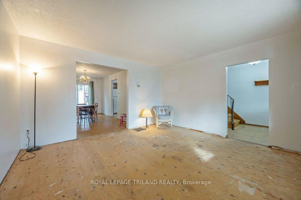 Photo 8 of 8 Hamilton Street, St. Thomas — HOMEH