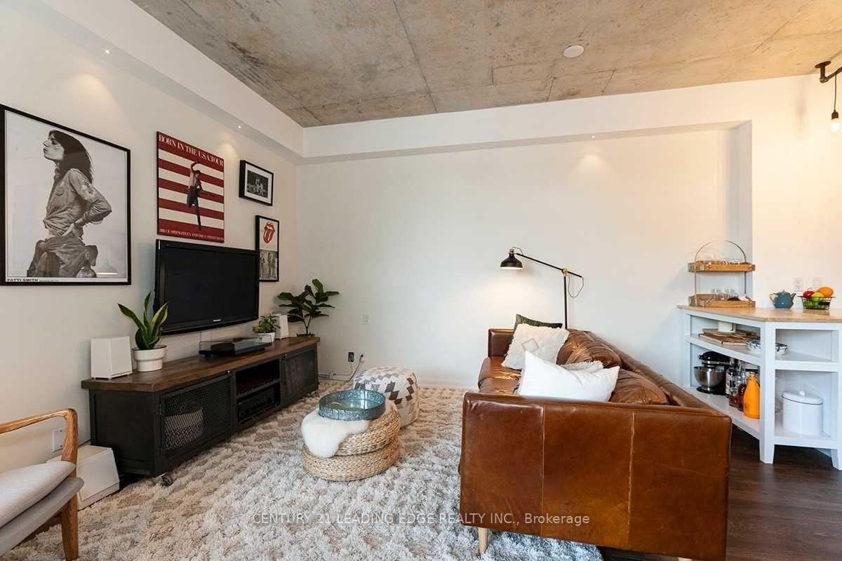 Photo 6 of Unit 602, 127 Queen Street E, Toronto, Church-Yonge Corridor — HOMEH