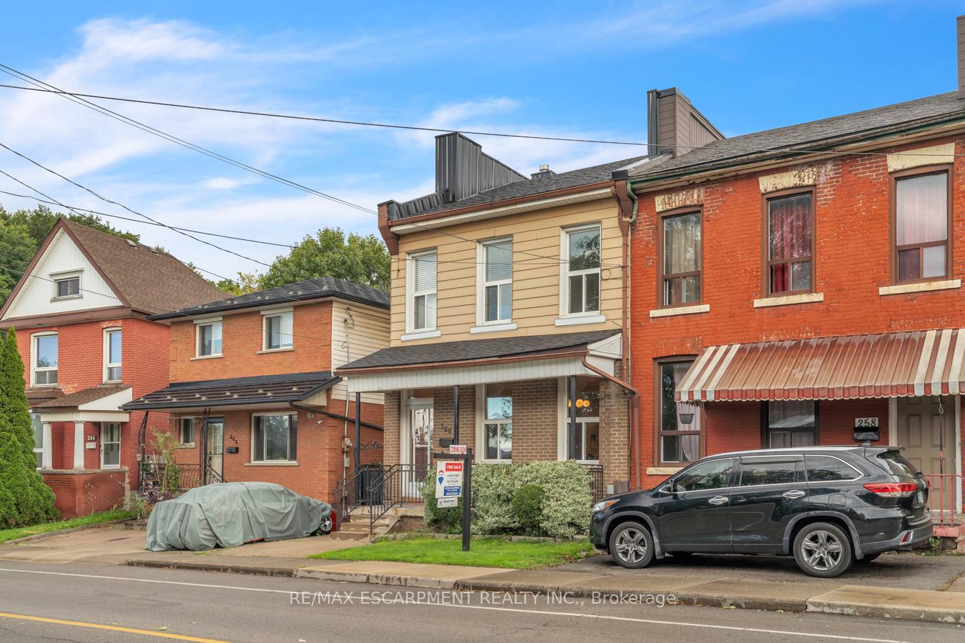Photo 3 of 260 Bay Street N, Hamilton, Central — HOMEH