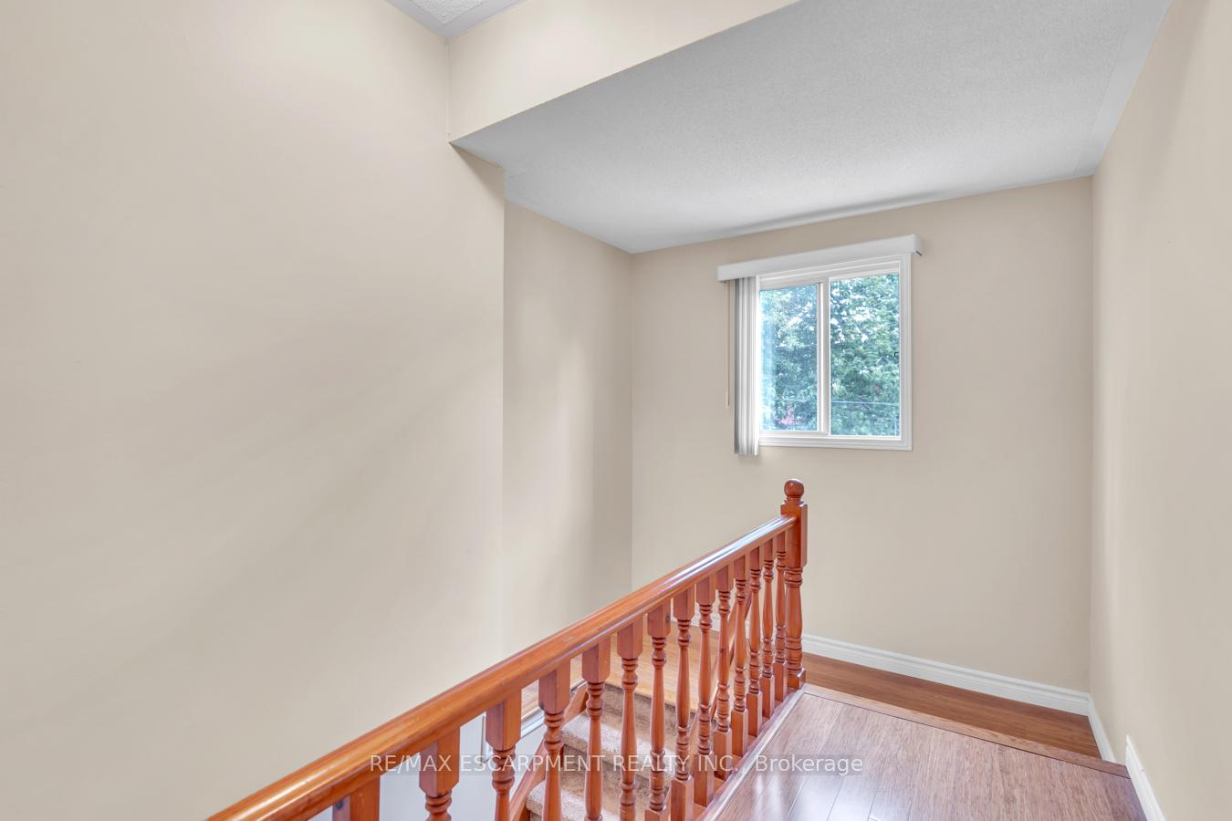 Photo 18 of 260 Bay Street N, Hamilton, Central — HOMEH