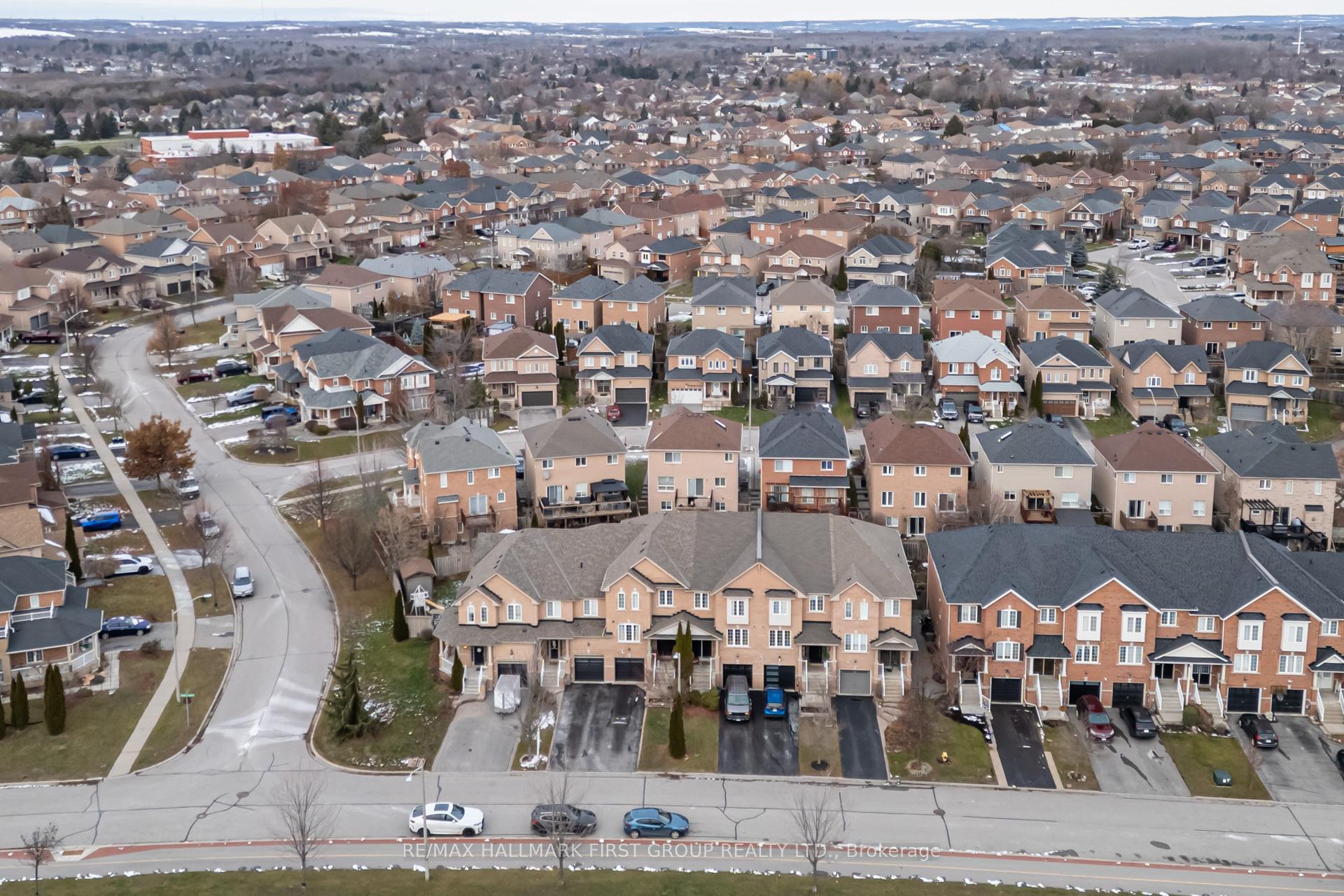 Photo 27 of 4 Beckett Crescent, Clarington, Courtice — HOMEH