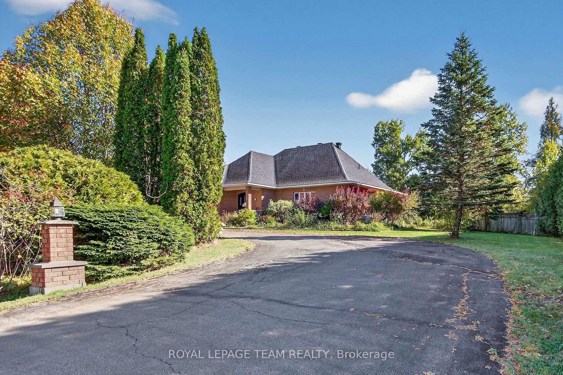 Photo 6 of 101 Falcon Brook Road, Ottawa, Huntley Ward (South West) — HOMEH