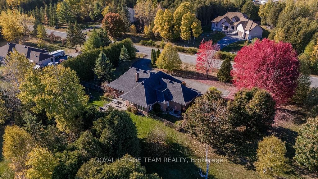 Photo 47 of 101 Falcon Brook Road, Ottawa, Huntley Ward (South West) — HOMEH