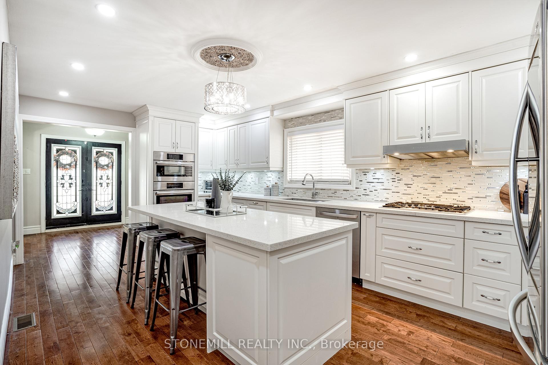 Photo 8 of 36 Blenheim Drive, Hamilton, Stoney Creek — HOMEH