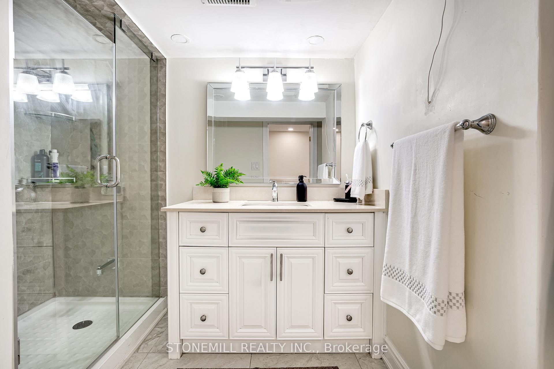 Photo 53 of 36 Blenheim Drive, Hamilton, Stoney Creek — HOMEH