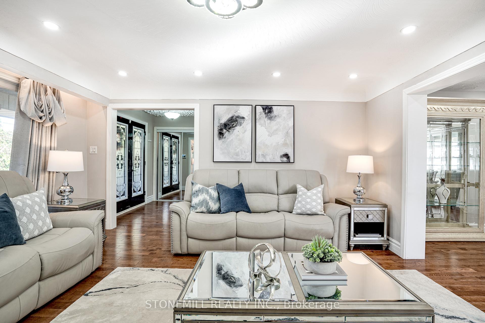 Photo 26 of 36 Blenheim Drive, Hamilton, Stoney Creek — HOMEH