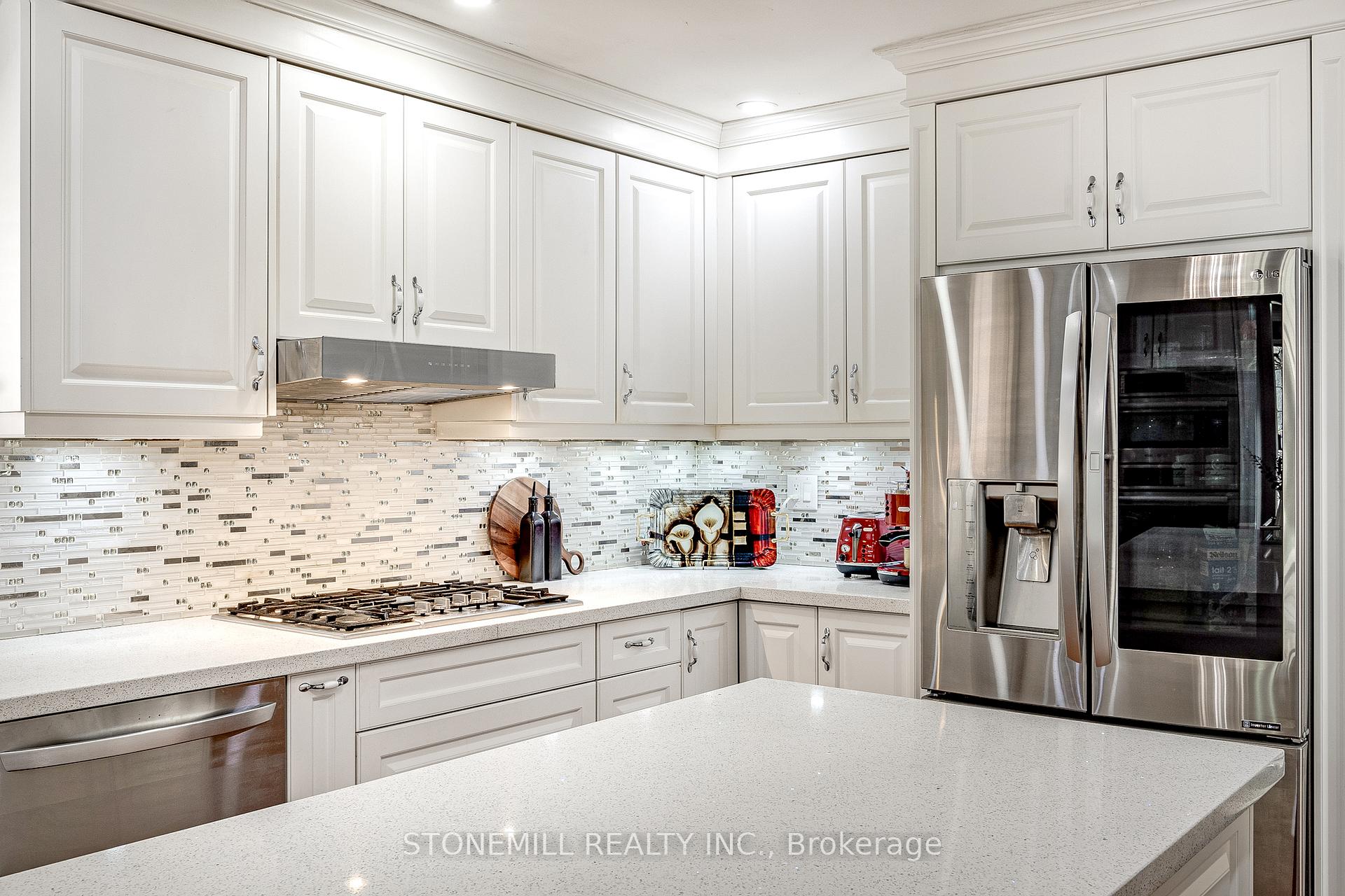 Photo 31 of 36 Blenheim Drive, Hamilton, Stoney Creek — HOMEH