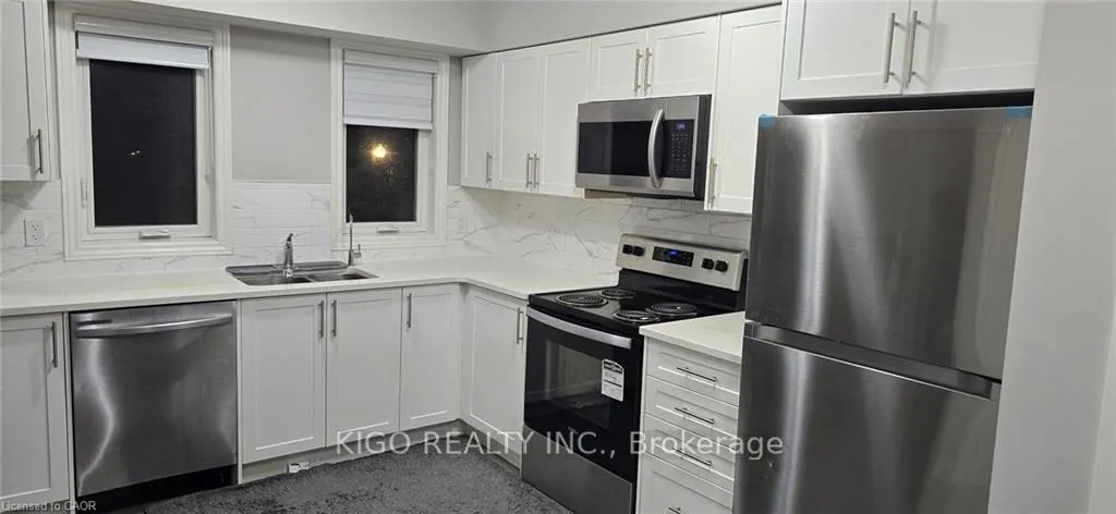 Photo 3 of Unit 10, 235 Chapel Hill Drive, Kitchener — HOMEH