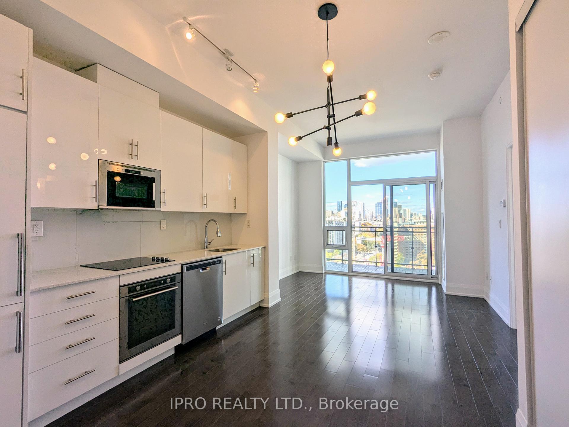 Front of Unit PH115, 460 Adelaide Street E