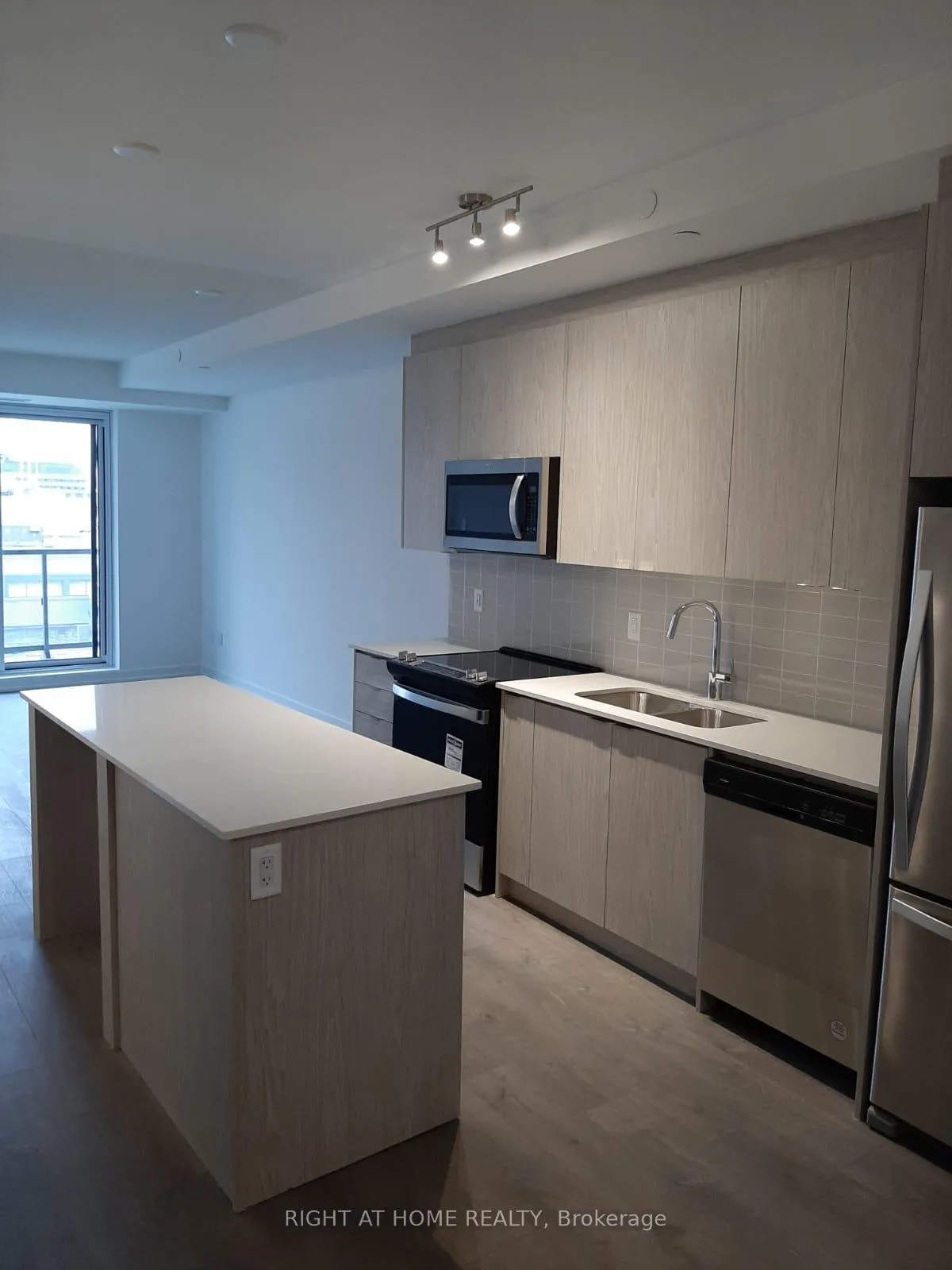 Photo 5 of Unit 316, 55 Duke Street W, Kitchener — HOMEH