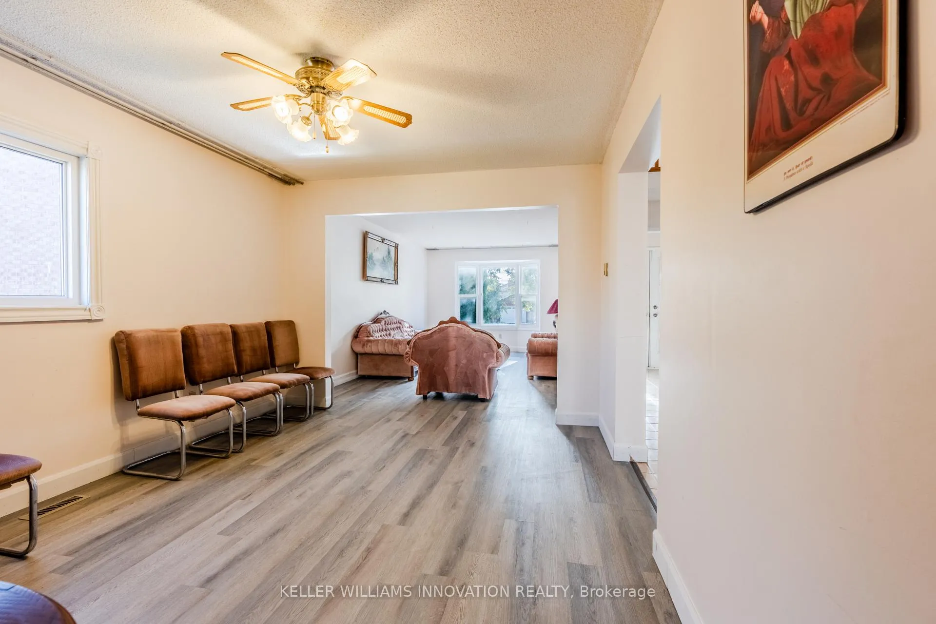 Photo 7 of 8 Dingwall Court, Brampton, Heart Lake West — HOMEH