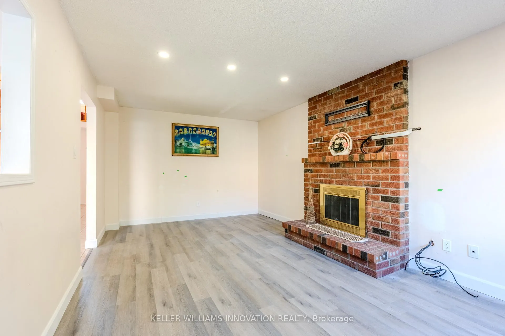 Photo 14 of 8 Dingwall Court, Brampton, Heart Lake West — HOMEH
