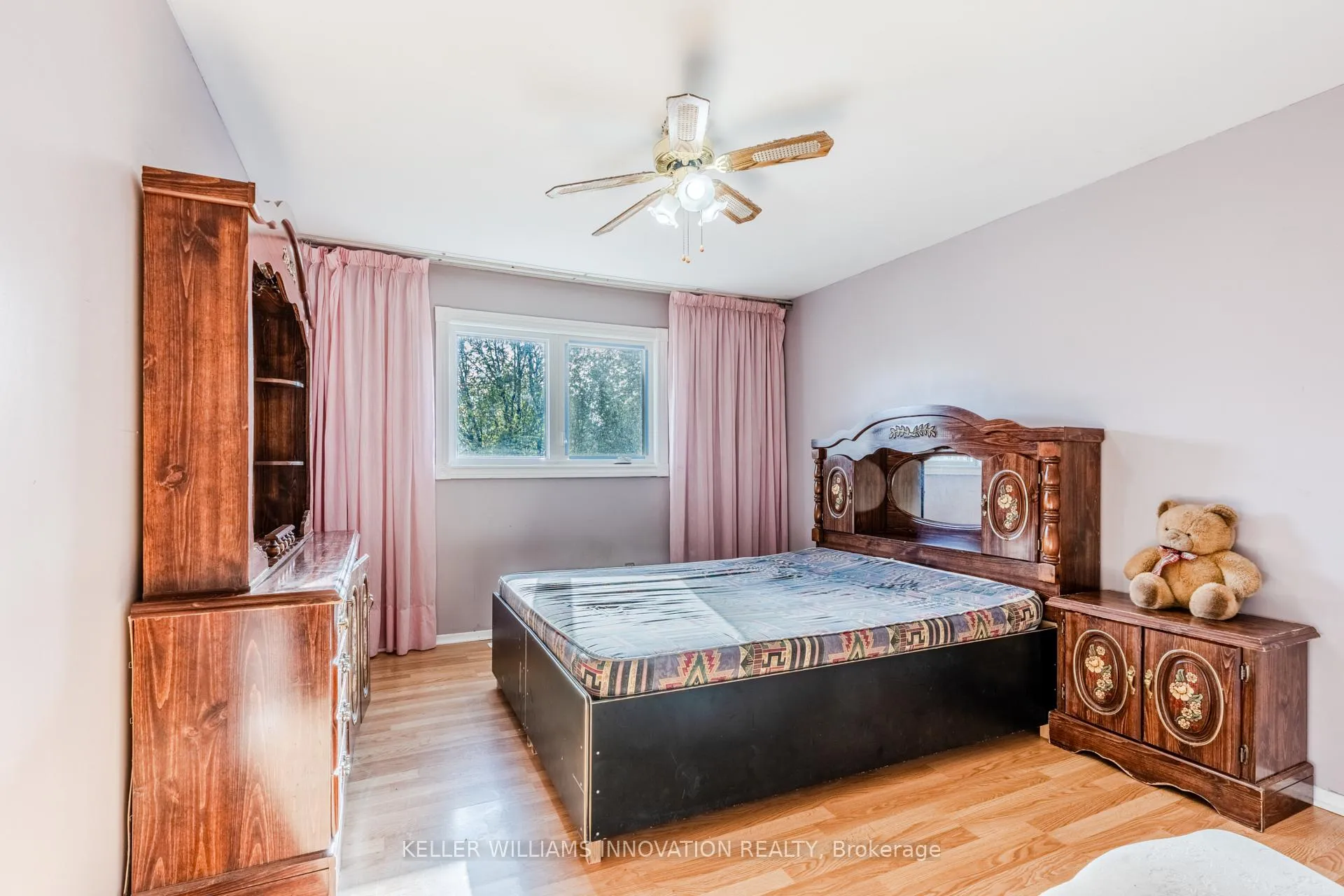 Photo 15 of 8 Dingwall Court, Brampton, Heart Lake West — HOMEH