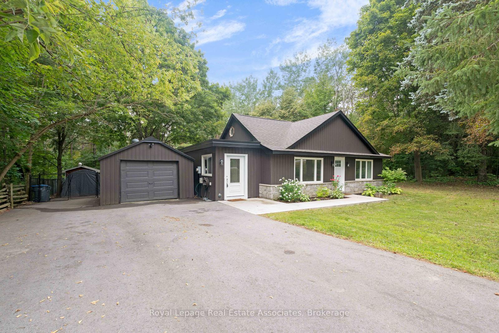 Photo 2 of 20194 Main Street, Caledon, Rural Caledon — HOMEH