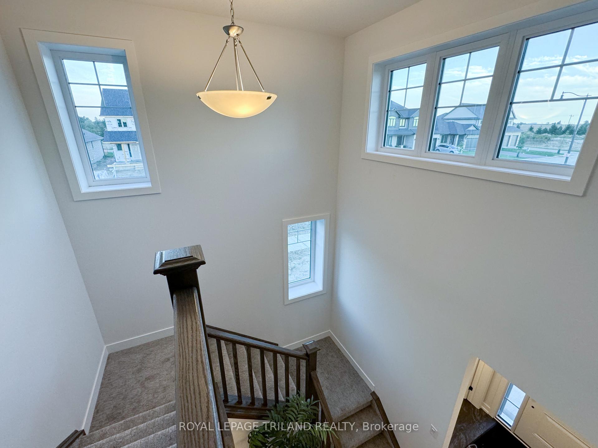 Photo 12 of 57 Silverleaf Path, St. Thomas — HOMEH