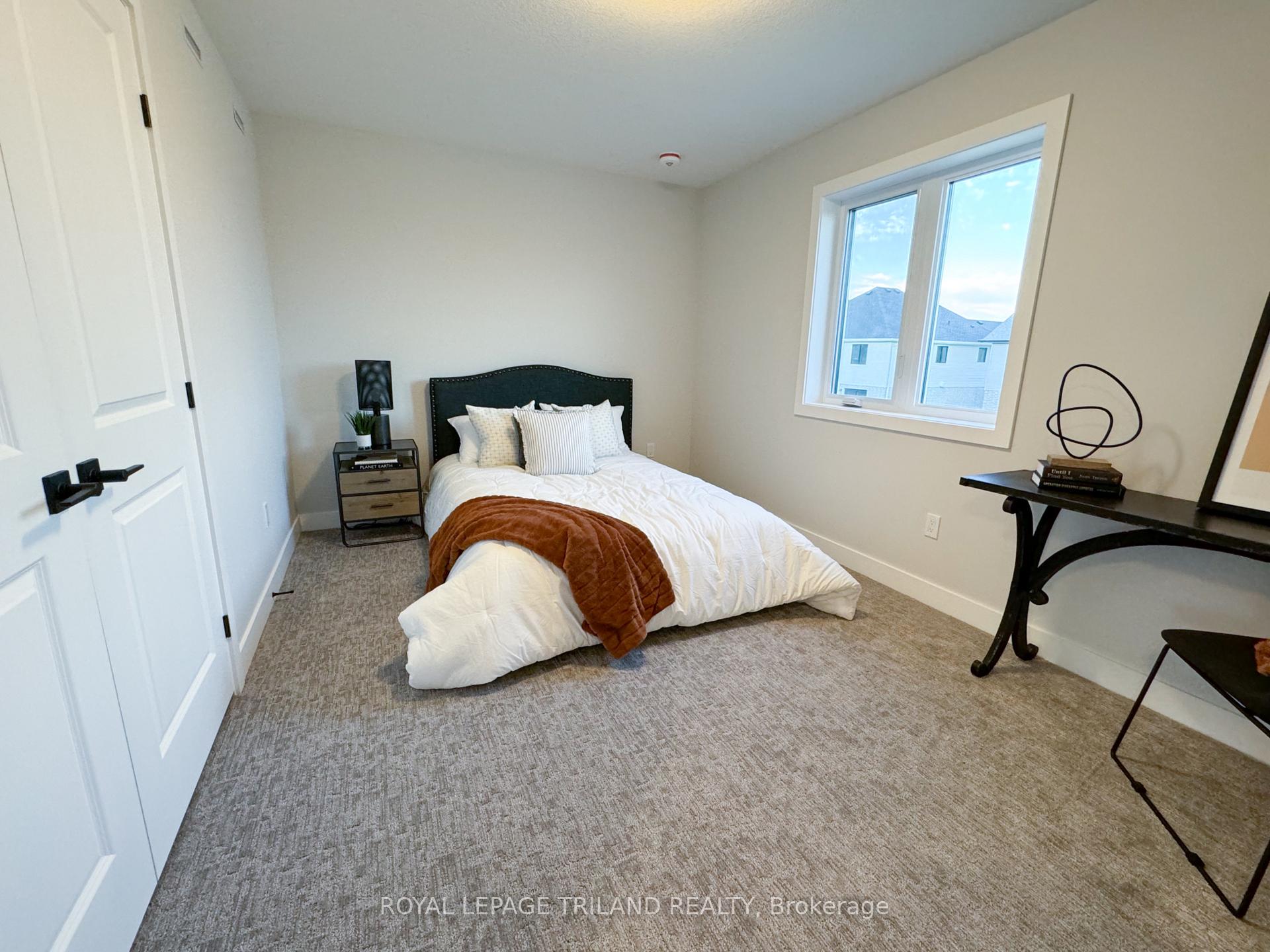 Photo 16 of 57 Silverleaf Path, St. Thomas — HOMEH