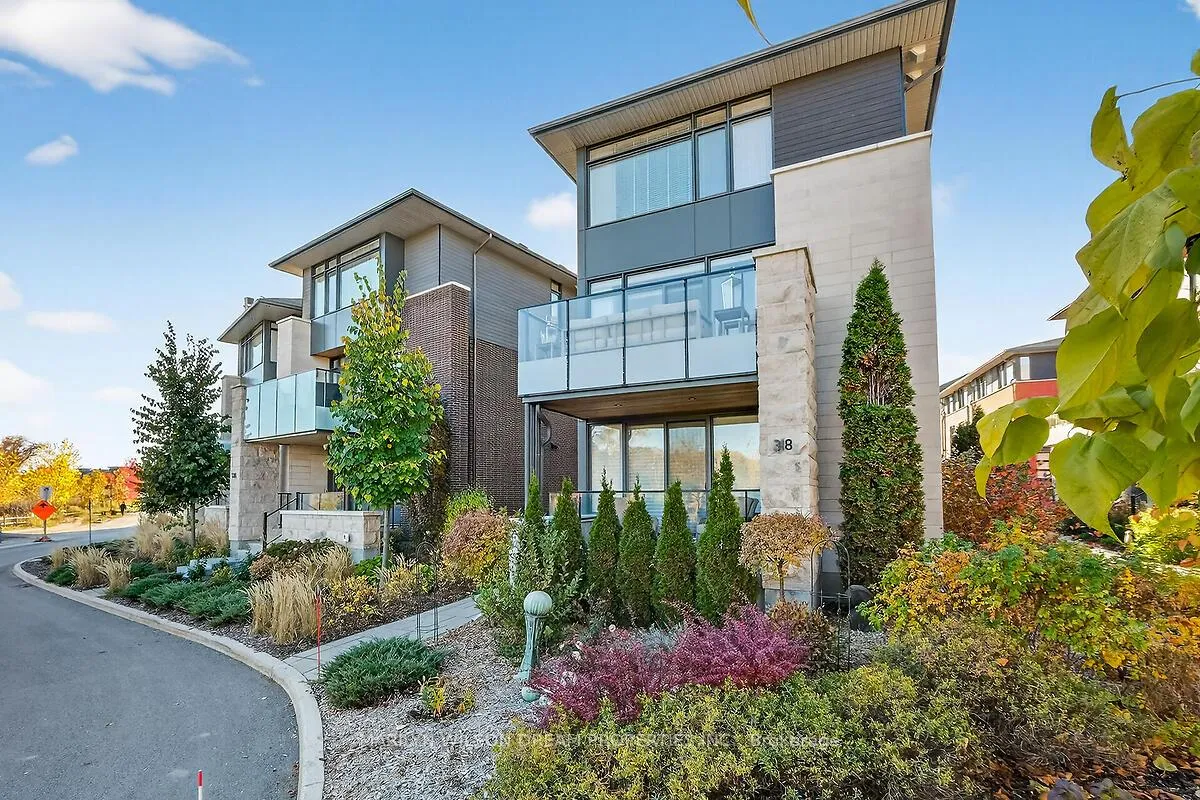 Photo 2 of 318 Sanctuary Private, Ottawa, Ottawa East — HOMEH
