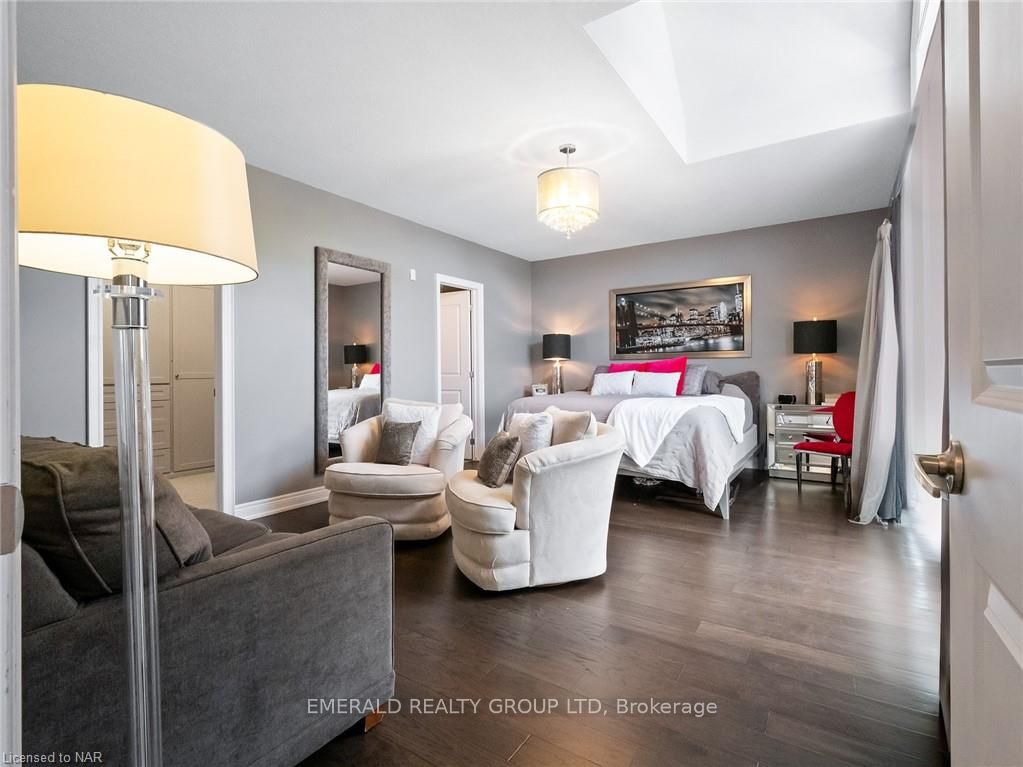 Photo 17 of 93 Copes Lane, Hamilton, Lakeshore — HOMEH