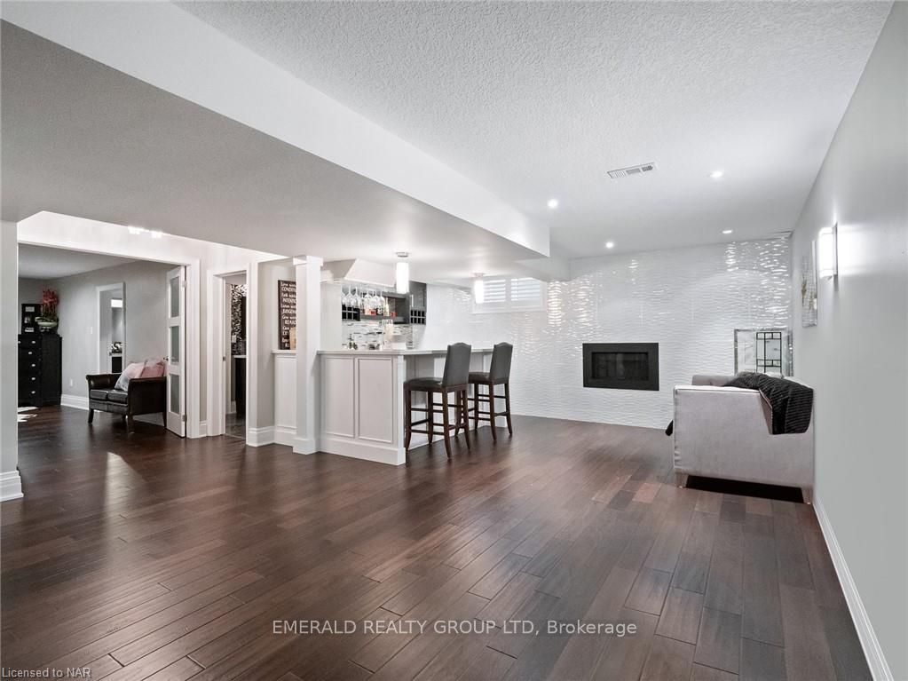 Photo 28 of 93 Copes Lane, Hamilton, Lakeshore — HOMEH