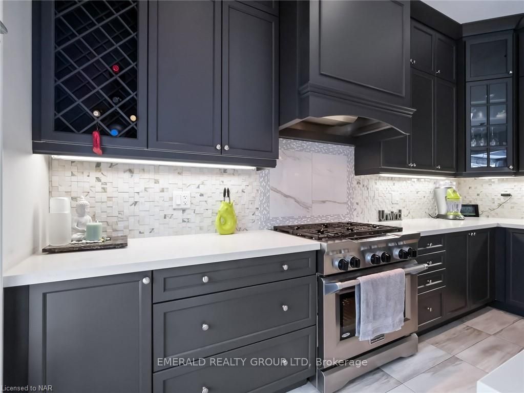 Photo 10 of 93 Copes Lane, Hamilton, Lakeshore — HOMEH