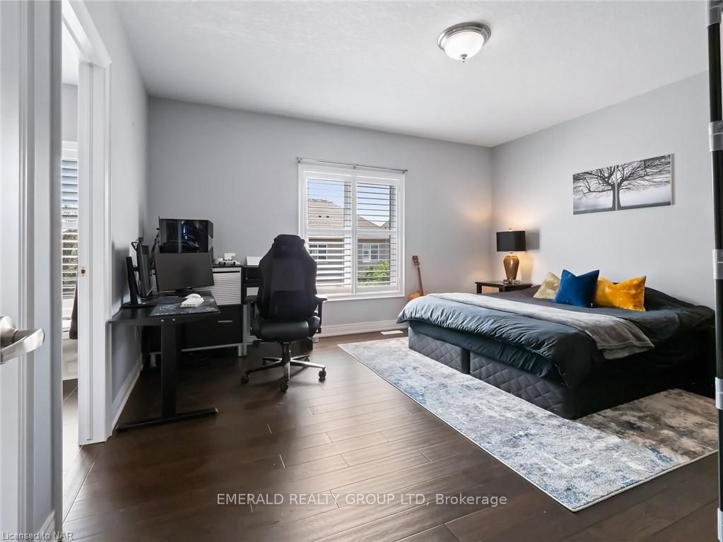 Photo 21 of 93 Copes Lane, Hamilton, Lakeshore — HOMEH