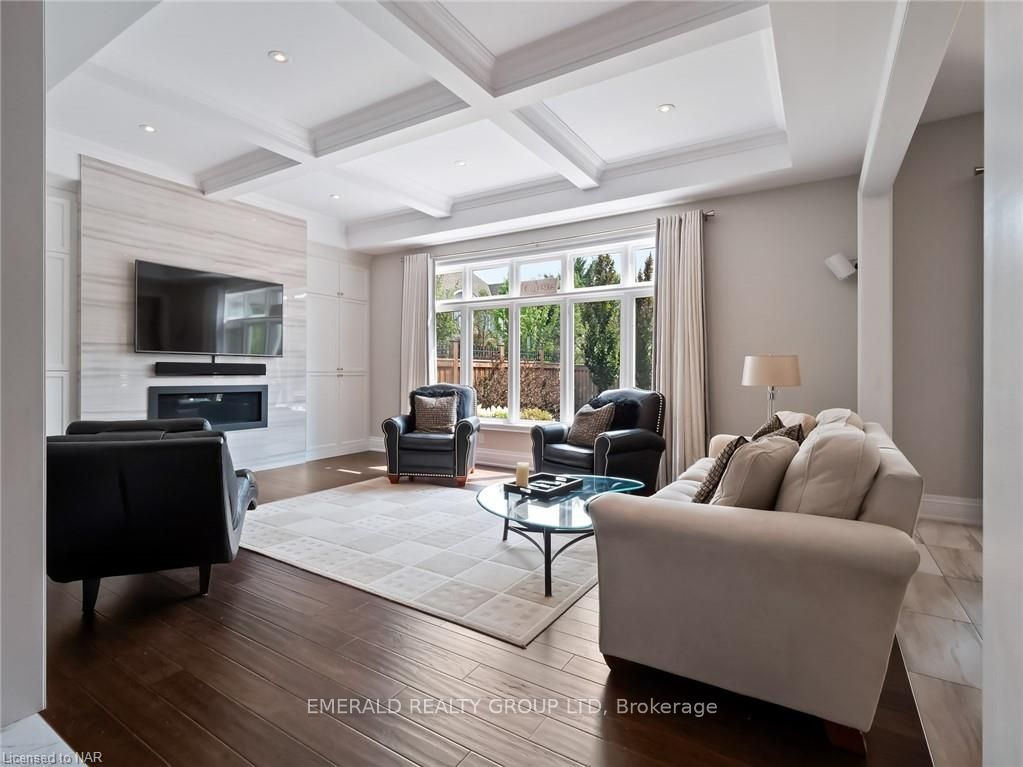 Photo 11 of 93 Copes Lane, Hamilton, Lakeshore — HOMEH