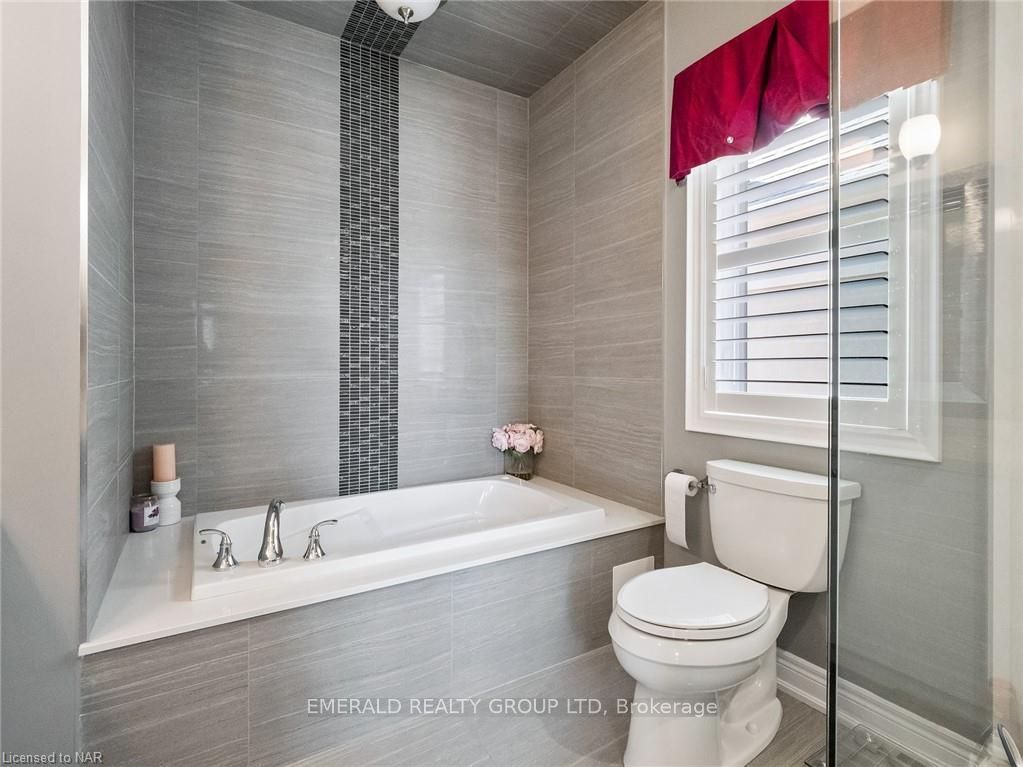 Photo 20 of 93 Copes Lane, Hamilton, Lakeshore — HOMEH