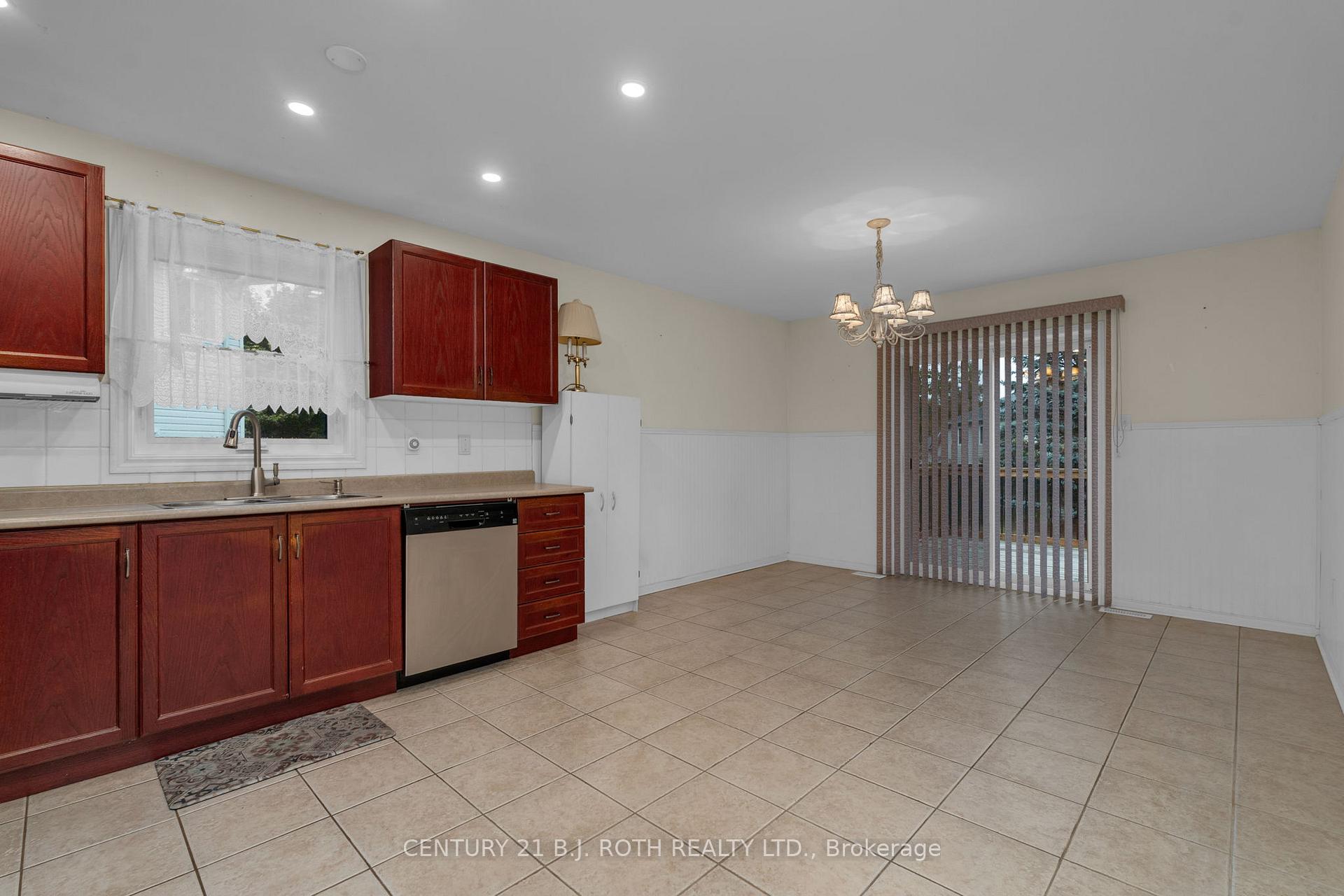Photo 14 of 14 Stonemount Crescent, Essa, Angus — HOMEH
