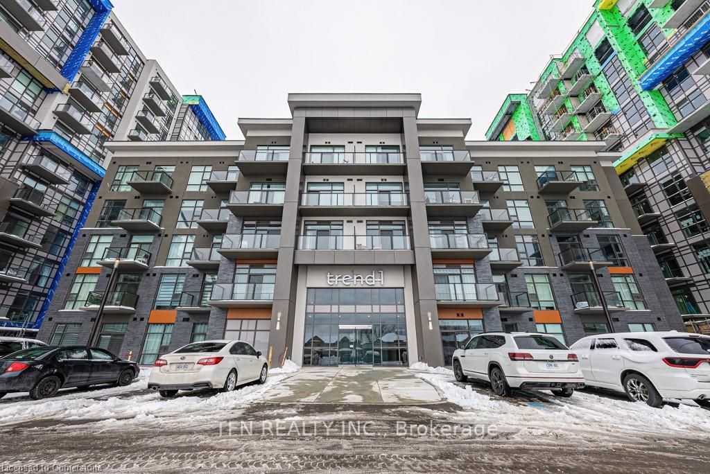 Photo 1 of Unit 302, 450 Dundas Street E, Hamilton, Waterdown — HOMEH