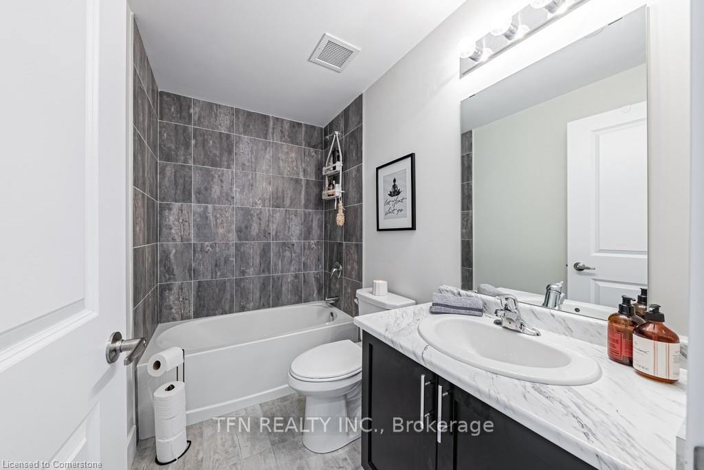 Photo 15 of Unit 302, 450 Dundas Street E, Hamilton, Waterdown — HOMEH