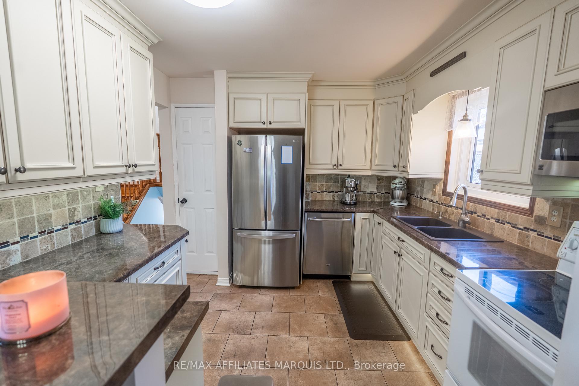 Photo 7 of 1619 First Street E, Cornwall — HOMEH