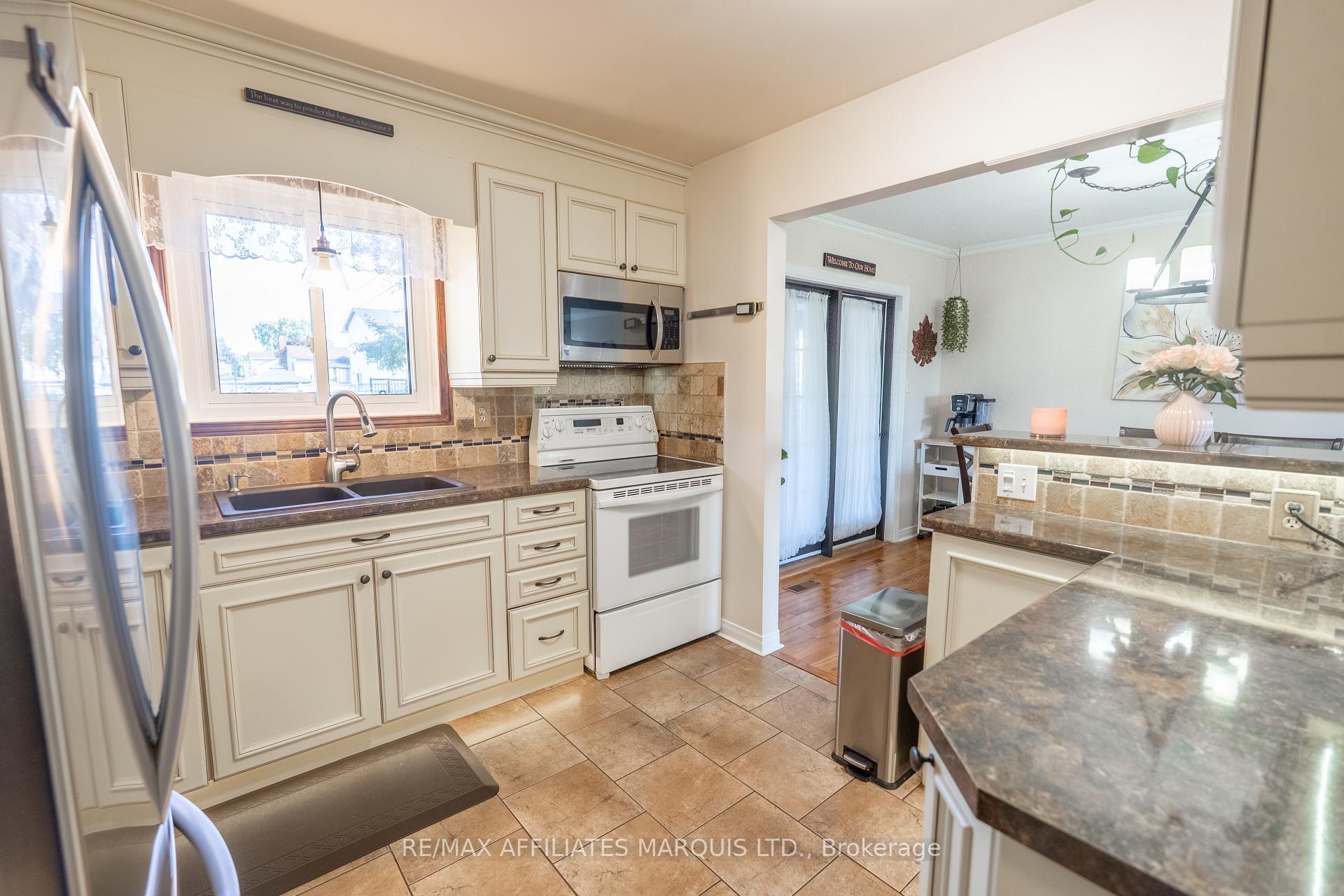 Photo 8 of 1619 First Street E, Cornwall — HOMEH