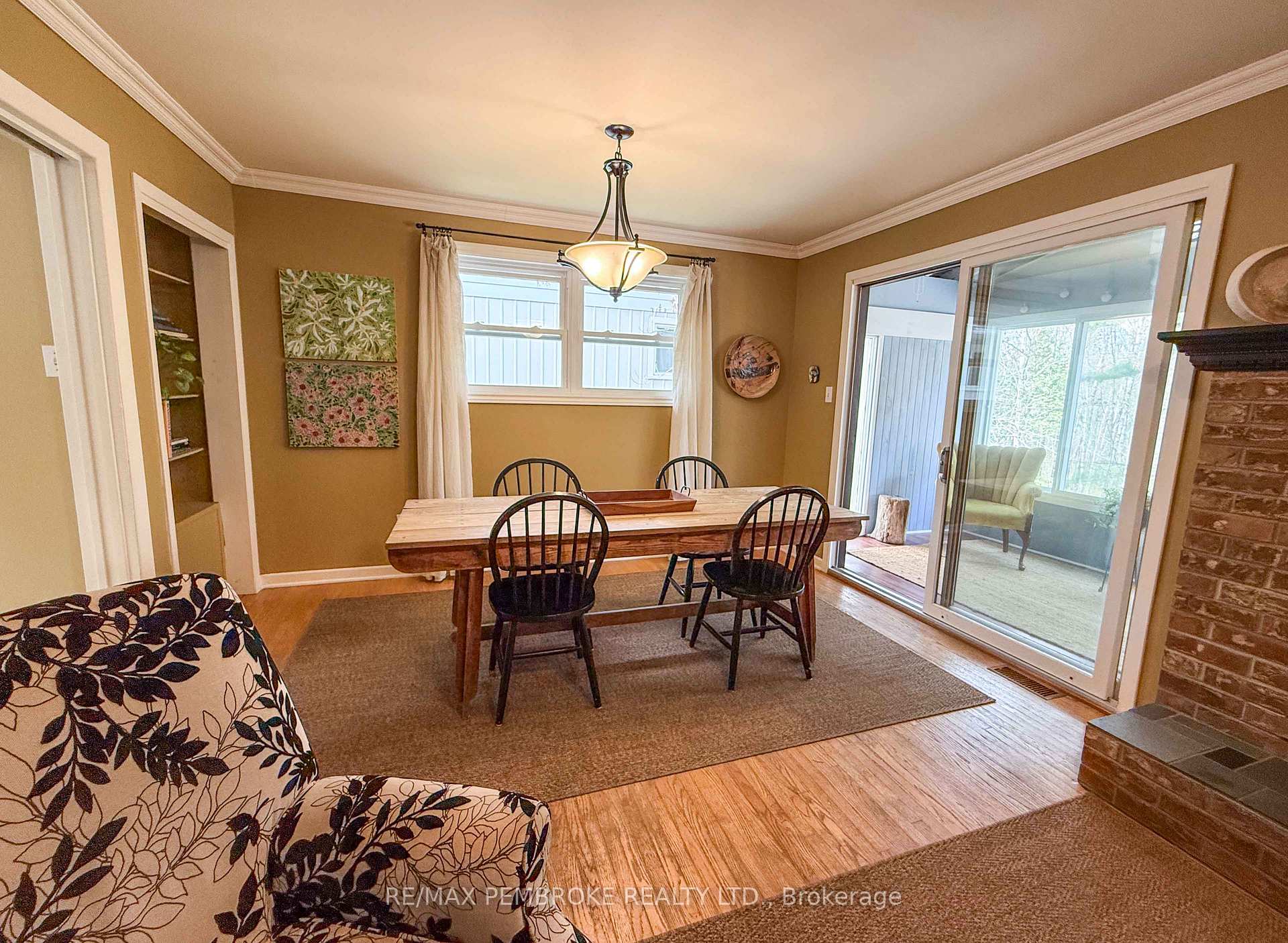 Photo 18 of 239 Thomas Street, Deep River — HOMEH
