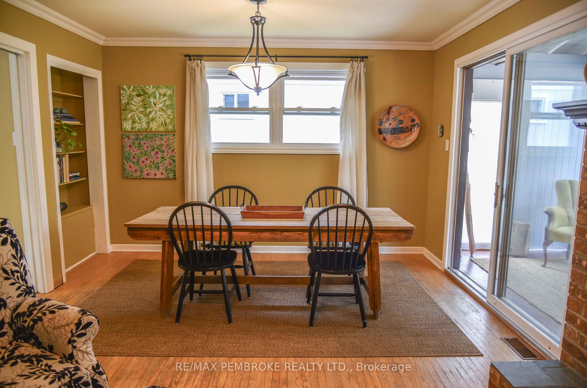 Photo 19 of 239 Thomas Street, Deep River — HOMEH