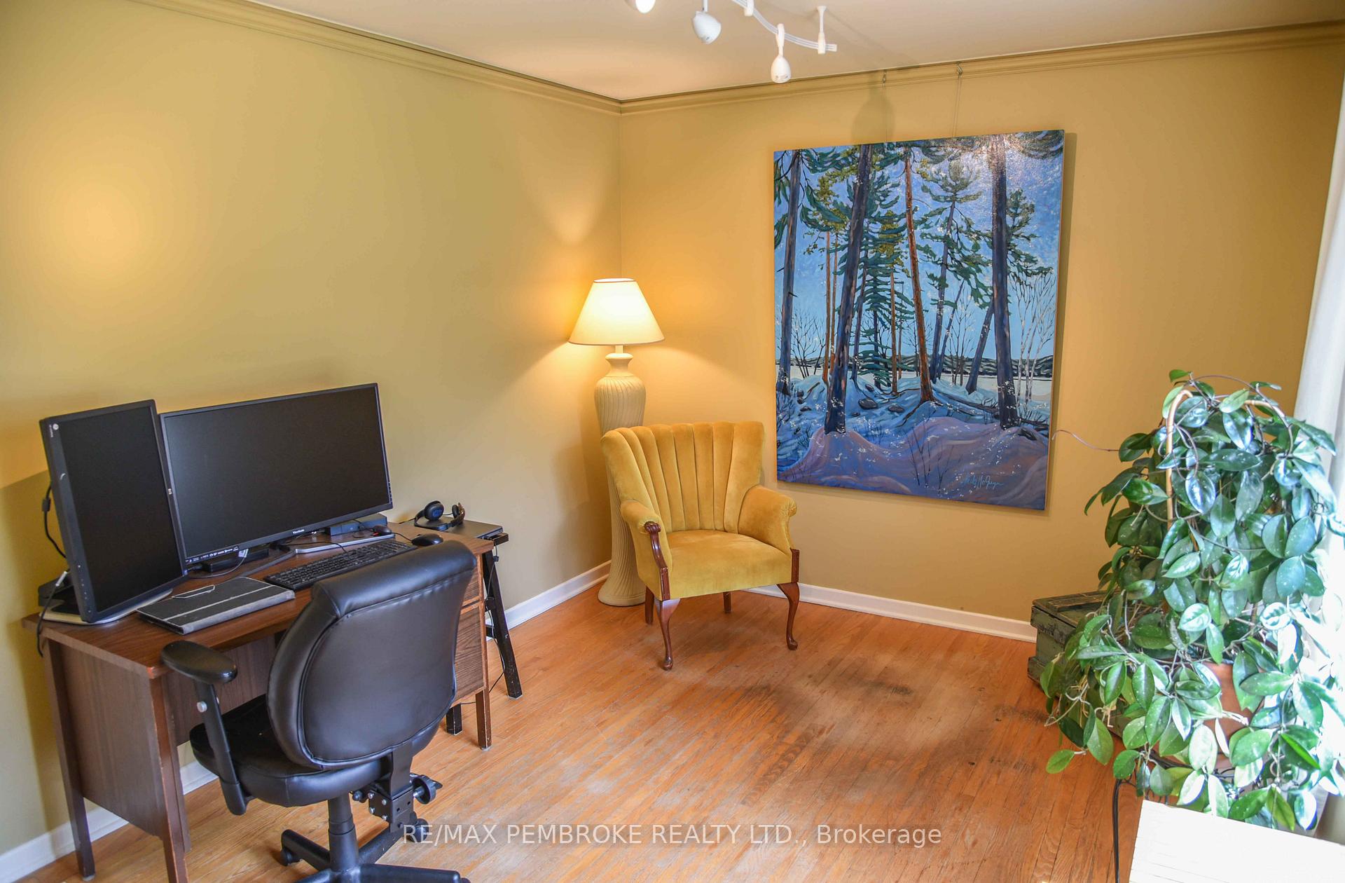 Photo 26 of 239 Thomas Street, Deep River — HOMEH