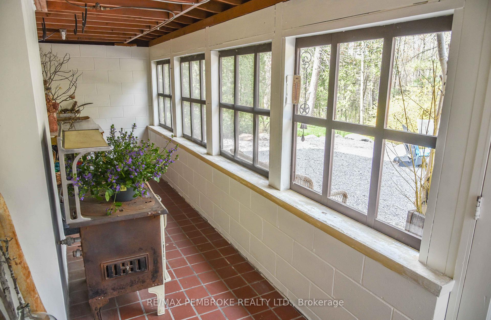 Photo 40 of 239 Thomas Street, Deep River — HOMEH