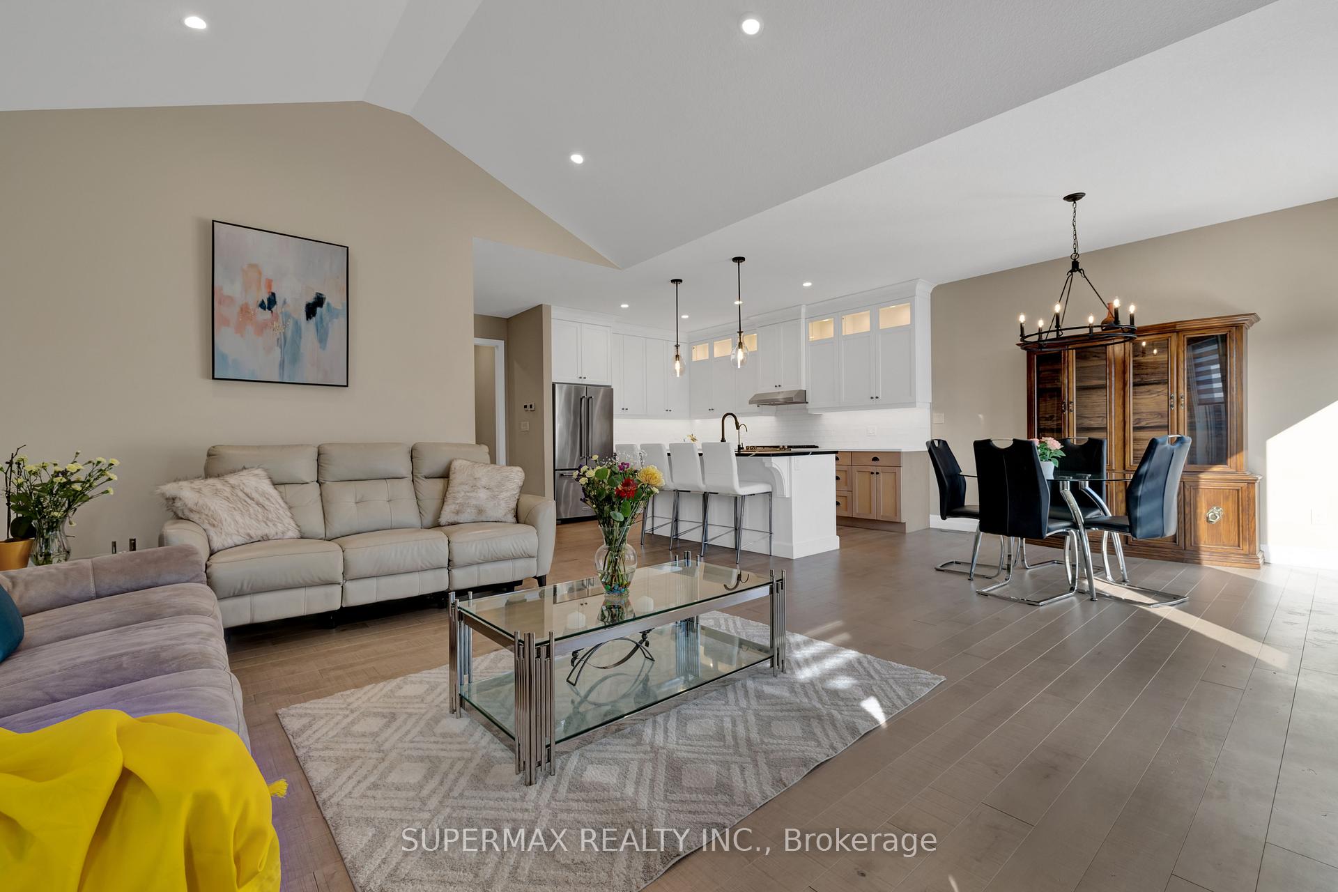 Photo 12 of 99 Renaissance Drive, St. Thomas — HOMEH
