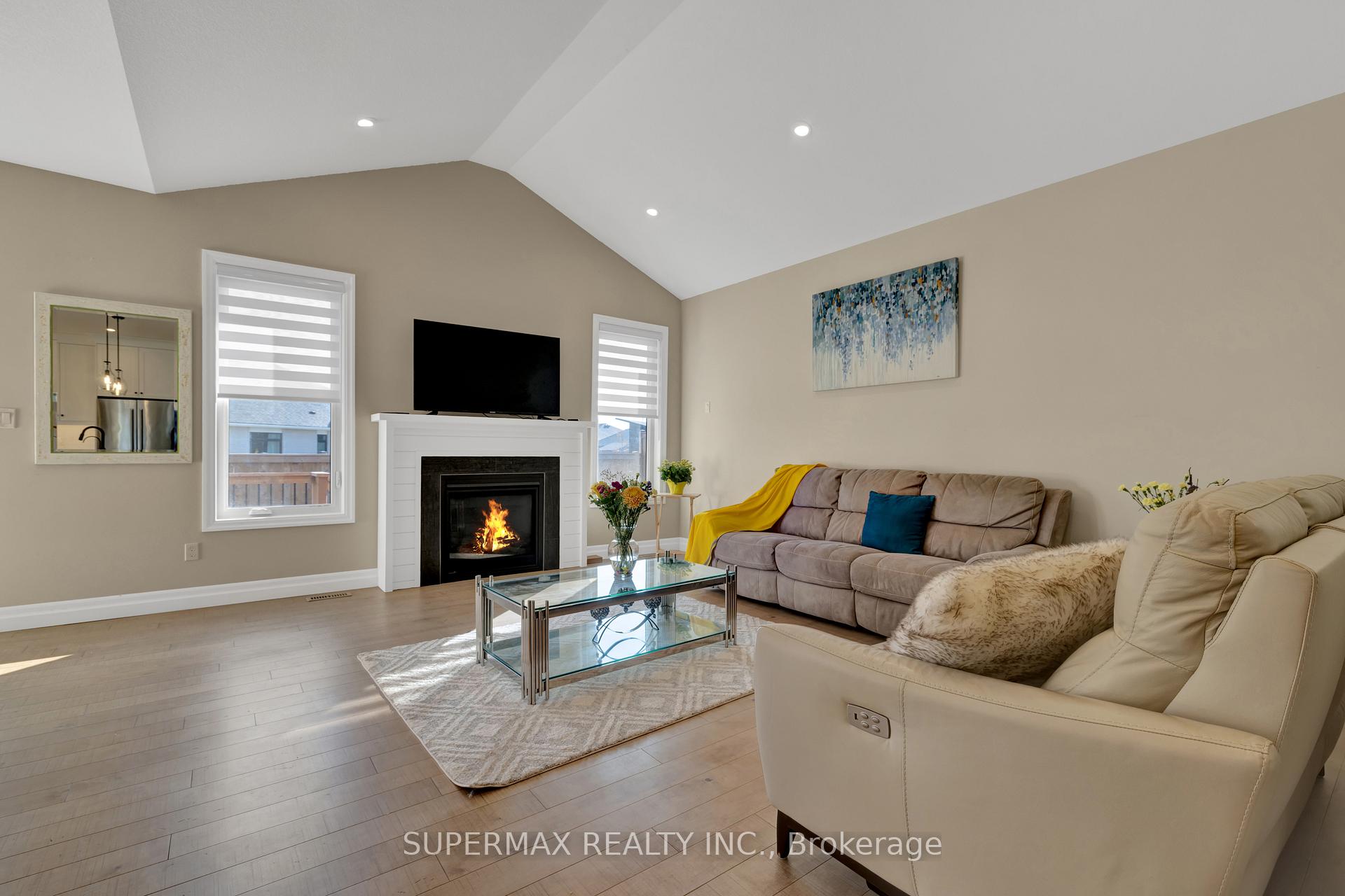 Photo 32 of 99 Renaissance Drive, St. Thomas — HOMEH