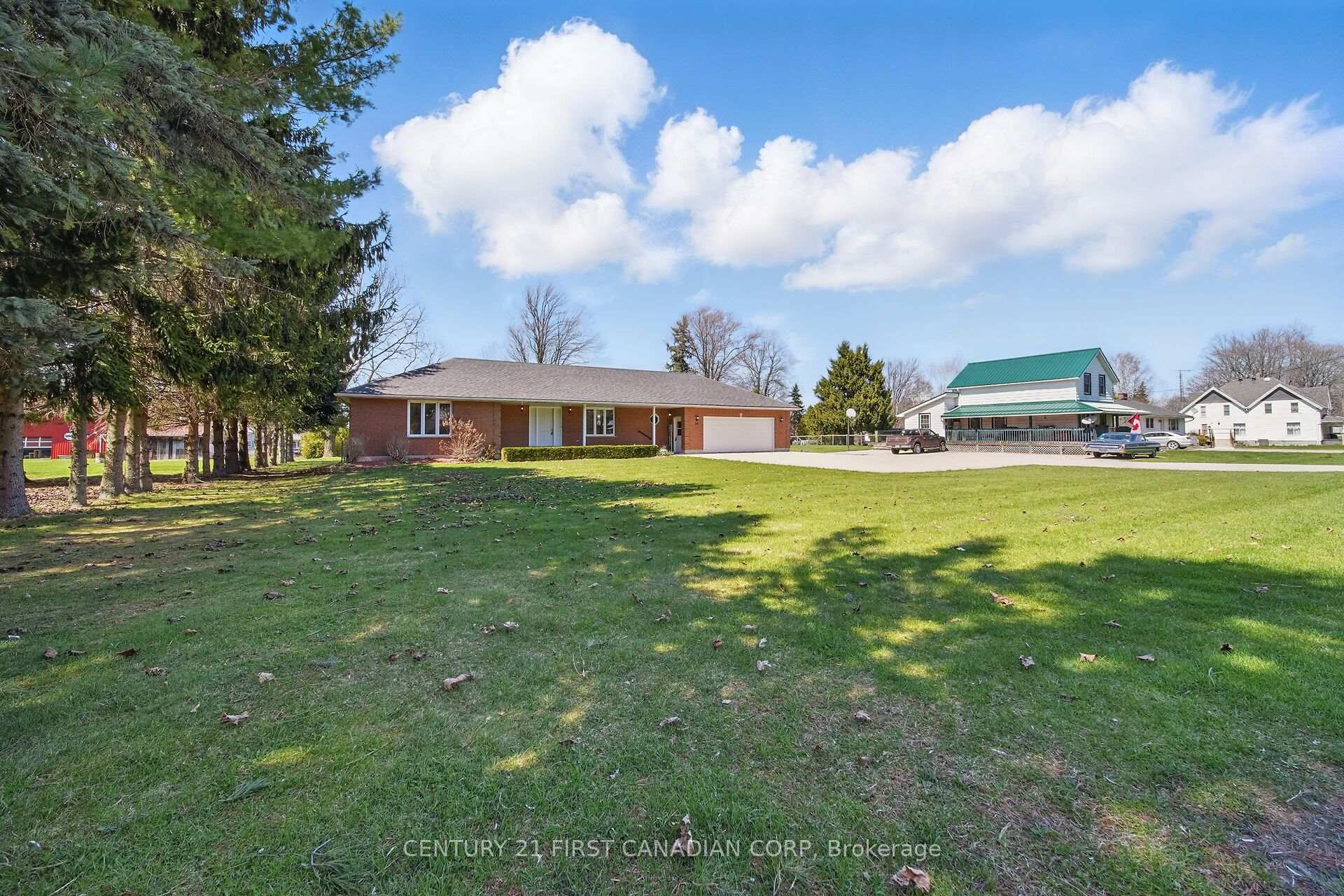 Photo 2 of 29522 Talbot Line, Dutton/Dunwich, Wallacetown — HOMEH