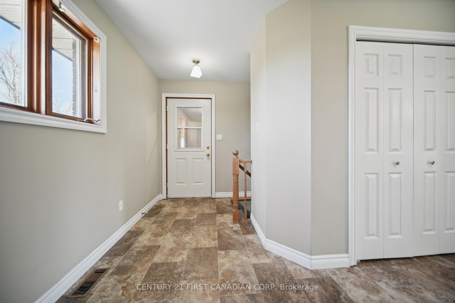 Photo 26 of 29522 Talbot Line, Dutton/Dunwich, Wallacetown — HOMEH