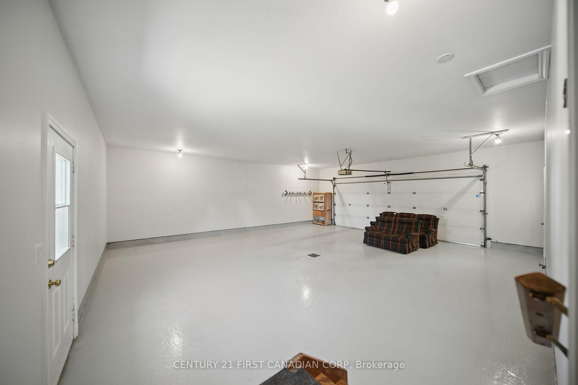 Photo 32 of 29522 Talbot Line, Dutton/Dunwich, Wallacetown — HOMEH
