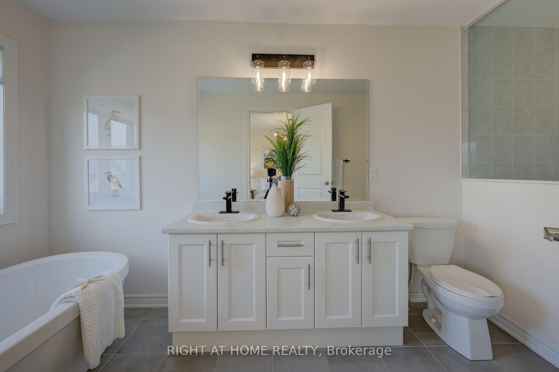 Photo 15 of 1097 Garner Road E, Hamilton, Ancaster — HOMEH