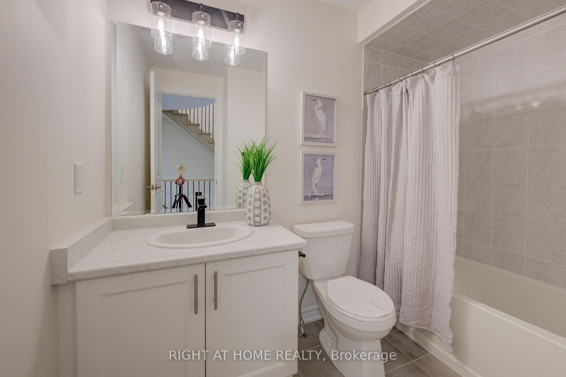 Photo 18 of 1097 Garner Road E, Hamilton, Ancaster — HOMEH