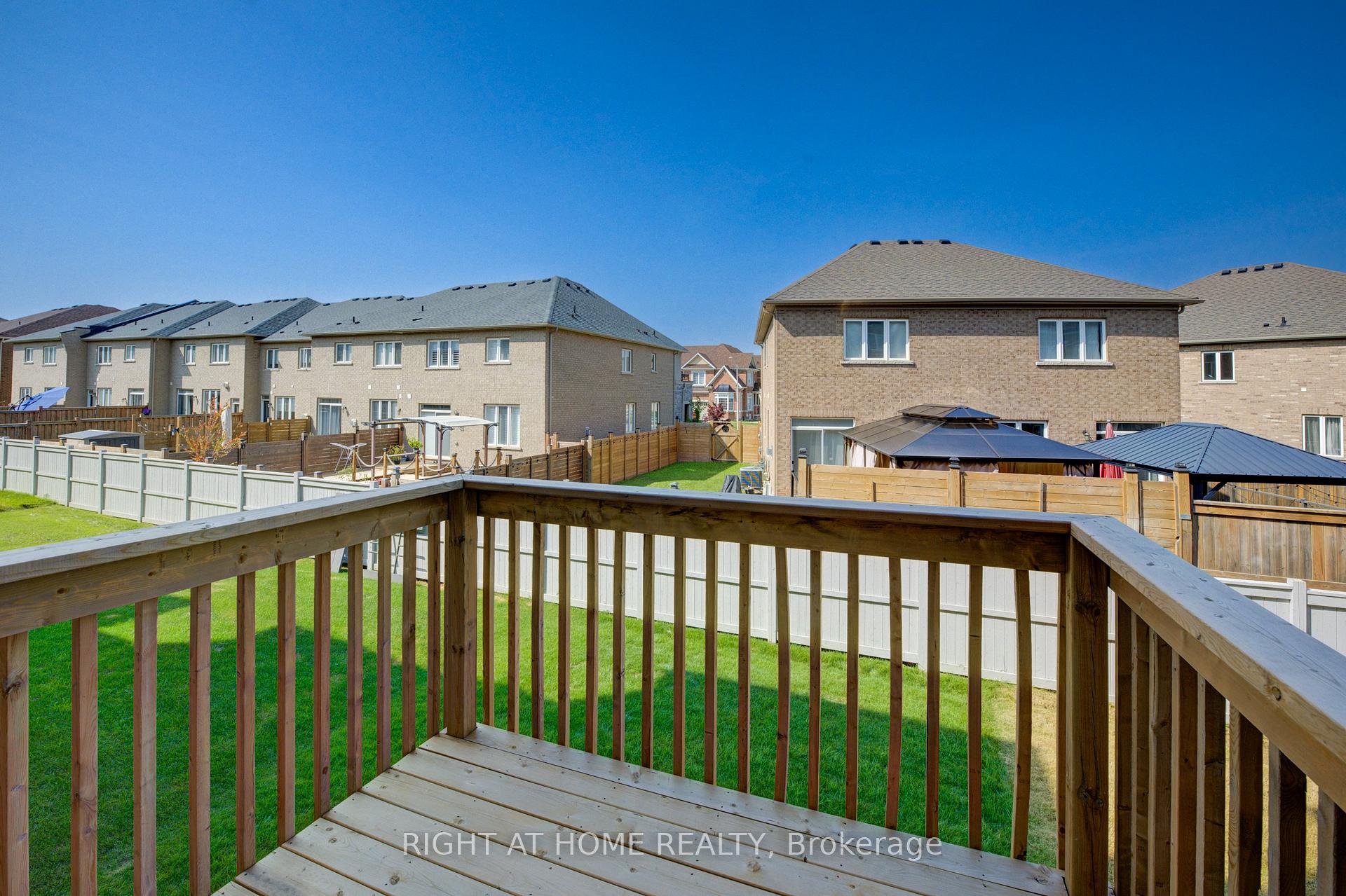 Photo 27 of 1097 Garner Road E, Hamilton, Ancaster — HOMEH