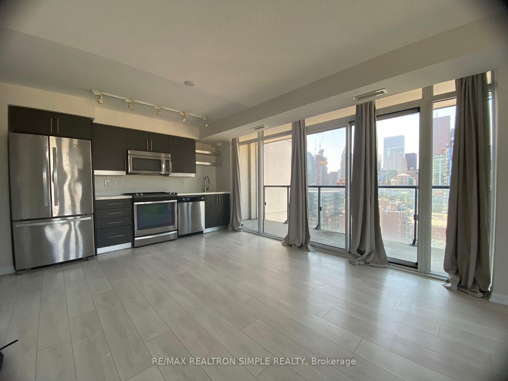 Photo 5 of Unit 2012, 400 Adelaide Street E, Toronto, Moss Park — HOMEH