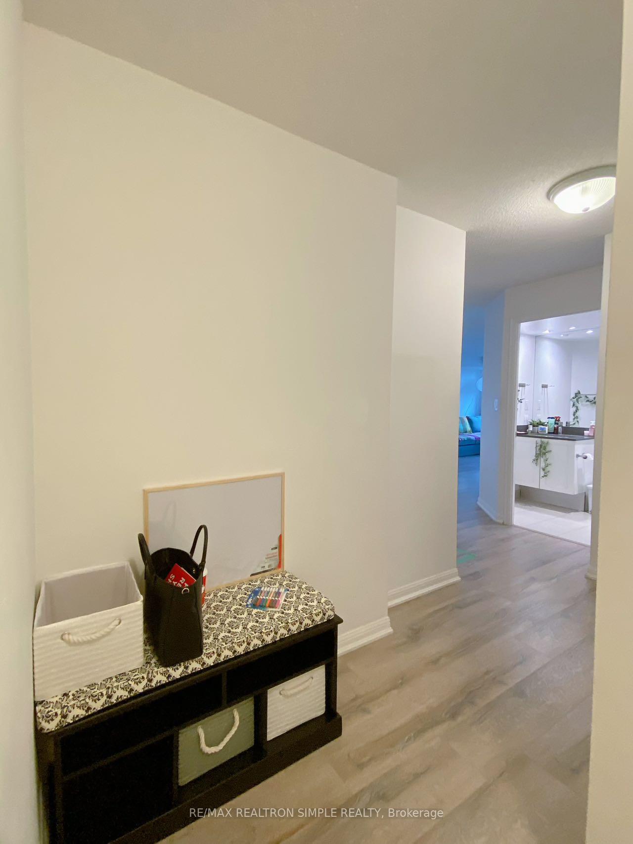 Photo 2 of Unit 2012, 400 Adelaide Street E, Toronto, Moss Park — HOMEH